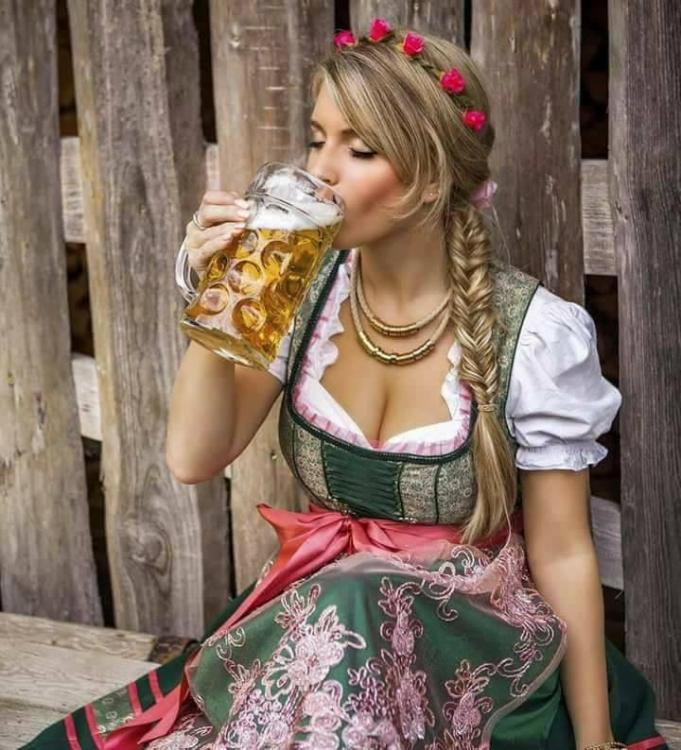 Dirndl.jpg