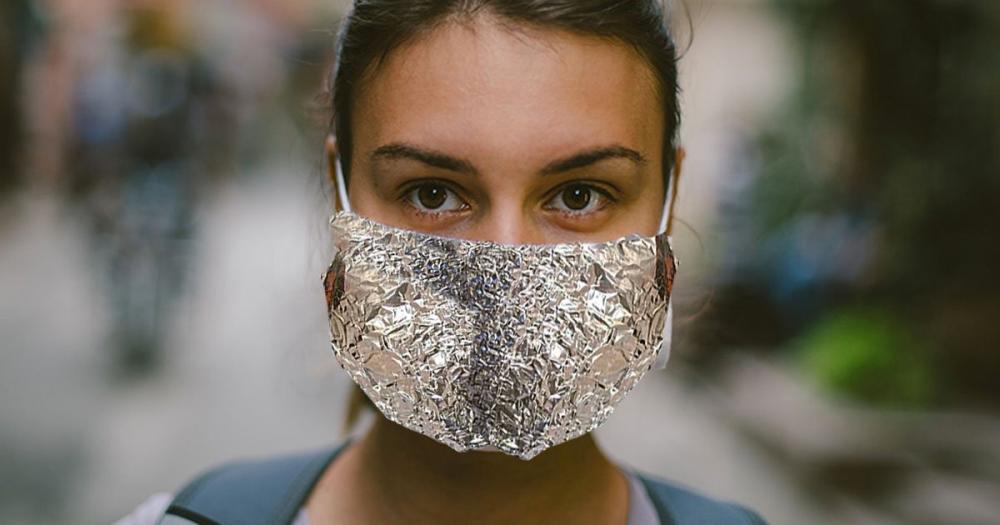 cdc-tin-foil-mask.jpg.8dcc35b5cc994edf9b58767c1dd92b04.jpg